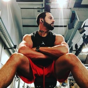 Meet your Posher, Simon